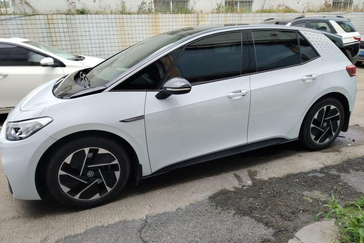 Volkswagen ID.3 2023 #5 Volkswagen ID.3 2023 car image #5