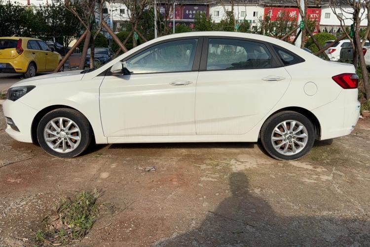 Changan Alsvin V7 2018 #5 Changan Alsvin V7 2018 car image #5