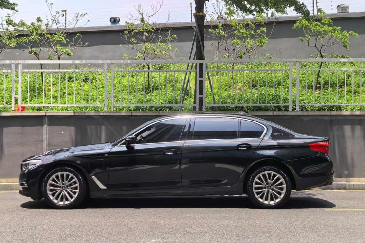 BMW 5 Series New Energy 2019 car image #5