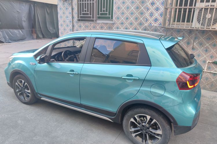 Vision X3 2019 car image #5
