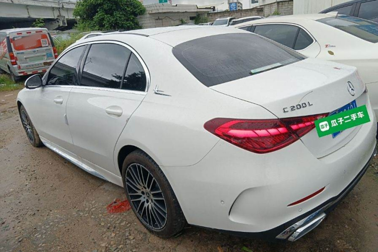 Mercedes-Benz C Class 2024 صورة سيارة #5