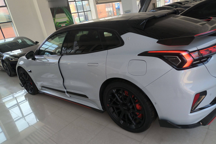 极氪 极氪001 FR 2023 汽车图片 #5