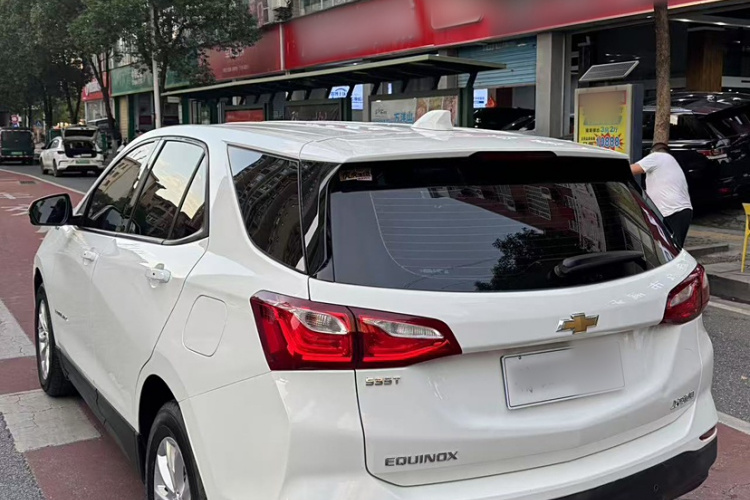 Chevrolet Equinox 2019 car image #5