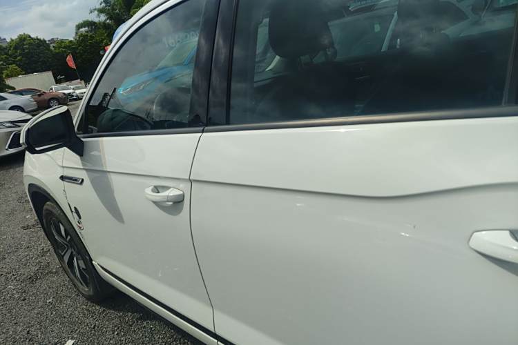 Volkswagen Tayron GTE 2021 car image #5