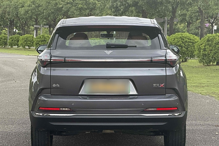 哪吒汽车 哪吒X 2024 #5 哪吒汽车 哪吒X 2024 汽车图片 #5