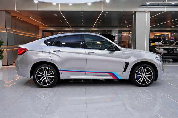 BMW X6 M 2017 صورة سيارة #5