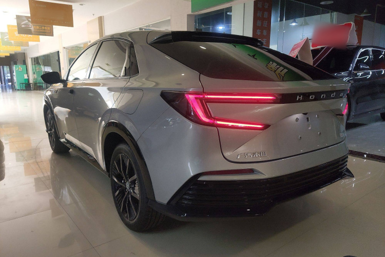 Honda e:NP2 car image #5