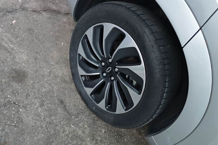 AITO 问界 问界M7 2023 汽车图片 #5