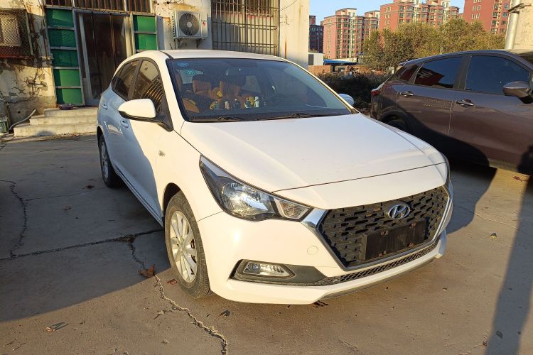 Hyundai Verna RV 2017 car image #5