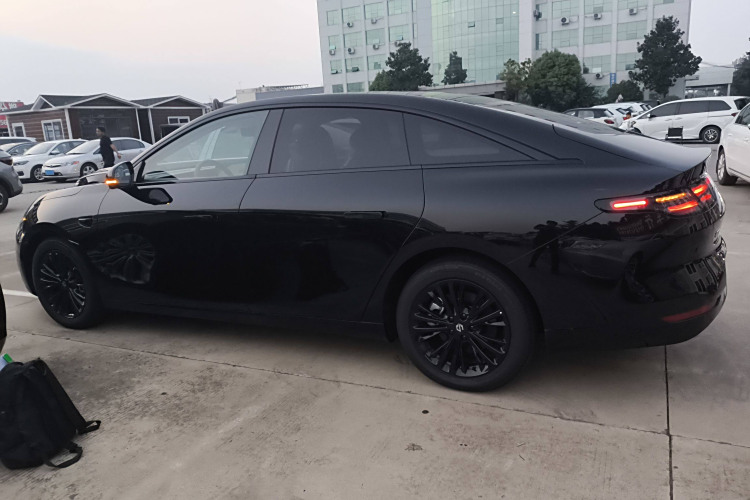 零跑汽车 零跑C01 2025 汽车图片 #5