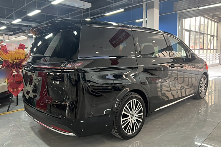 GAC Trumpchi E8 2025 imagem de carro #5