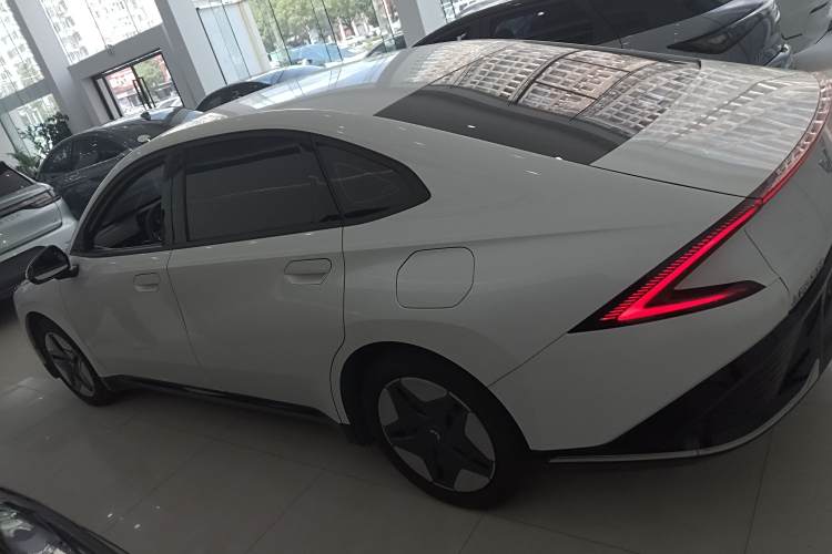 五菱汽车 五菱E5 2024 汽车图片 #5