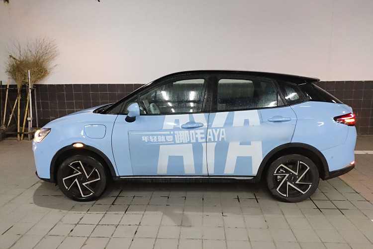 哪吒汽车 哪吒AYA 2023 汽车图片 #5
