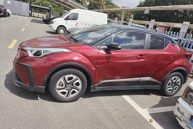 Toyota Izoa E 2020 #5 Toyota Izoa E 2020 imagen de coche #5