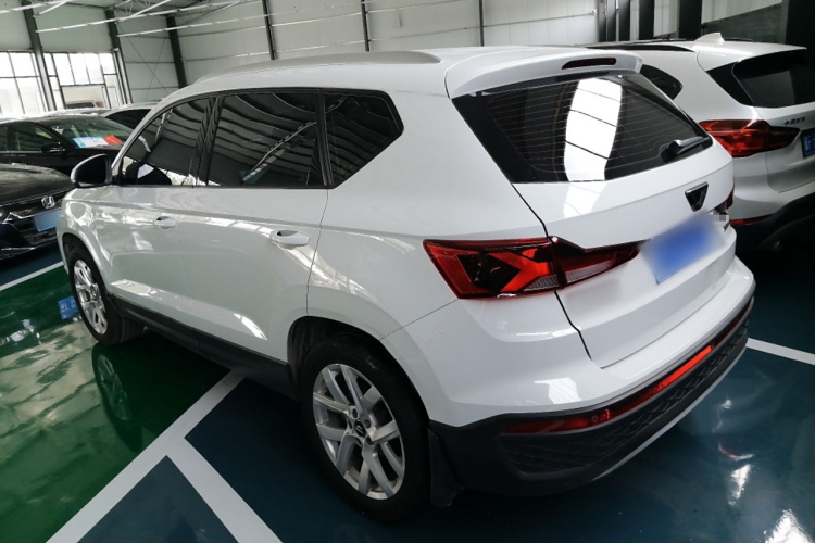 VS5 2022 car image #5