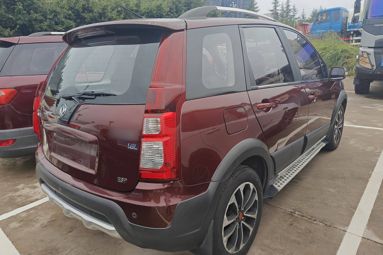 Forthing JOYEAR X5 2015 car image #5