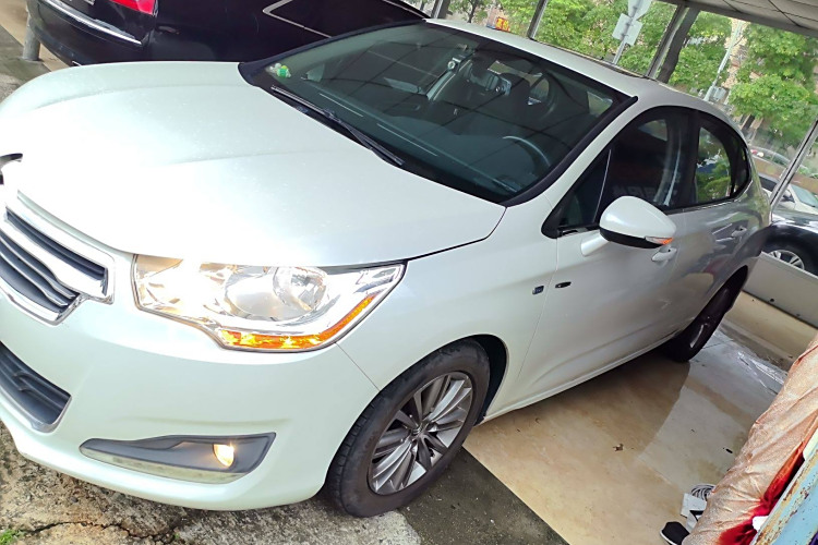 Citroen C4L 2015 car image #5