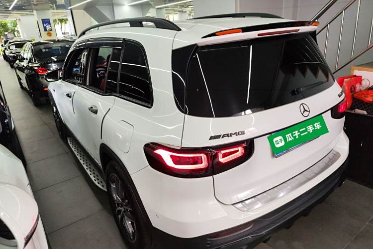 Mercedes-Benz GLB AMG 2020 immagine di auto #5