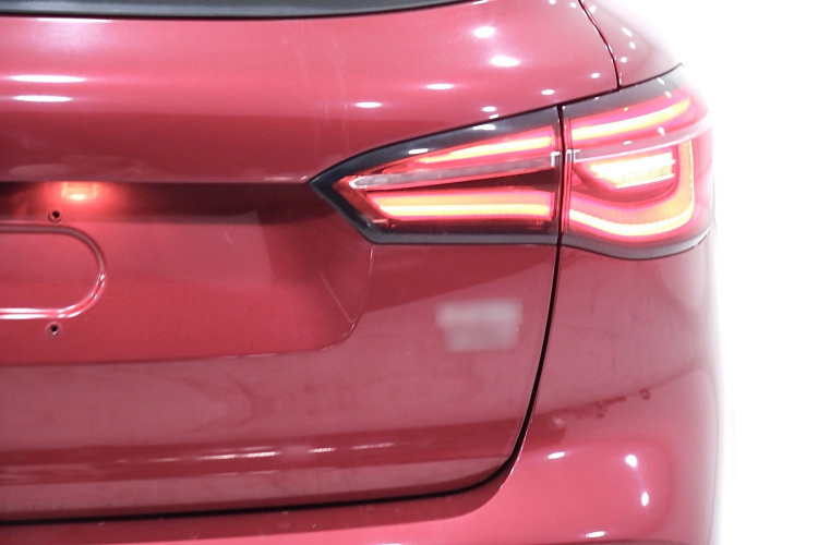 MG HS #5 MG HS car image #5