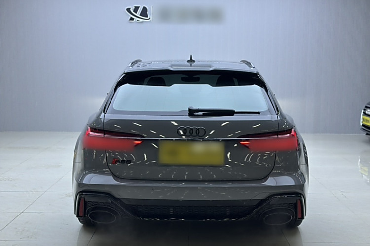 Audi RS 6 2021 car image #5