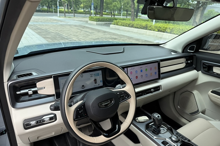 GEELY ICON 2023 car image #5