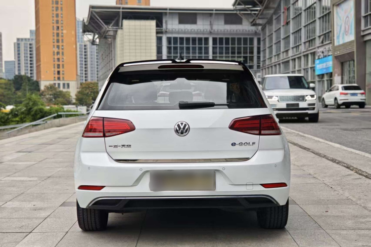 Volkswagen Golf Pure Electric 2021 car image #5