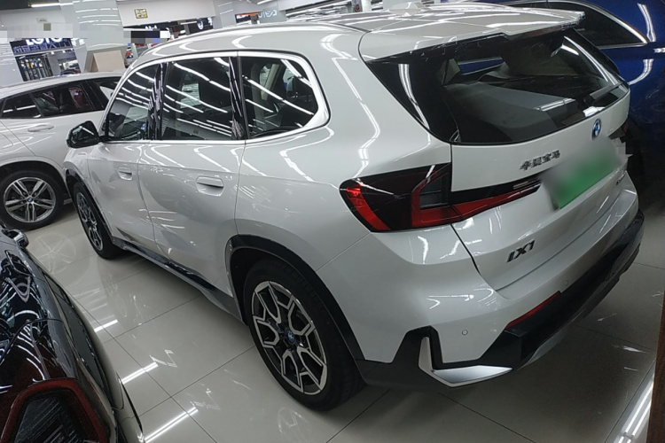 BMW iX1 2023 #5 BMW iX1 2023 imagem de carro #5