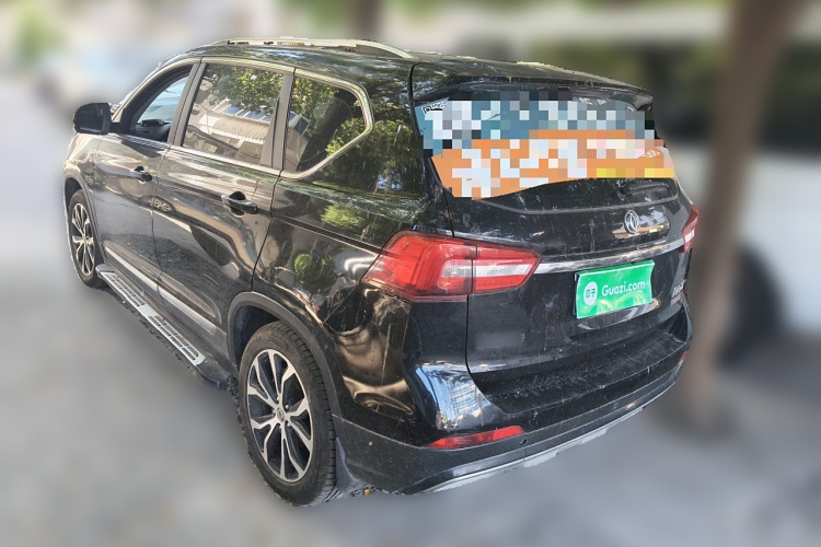 Forthing JOYEAR X5 2018 car image #5