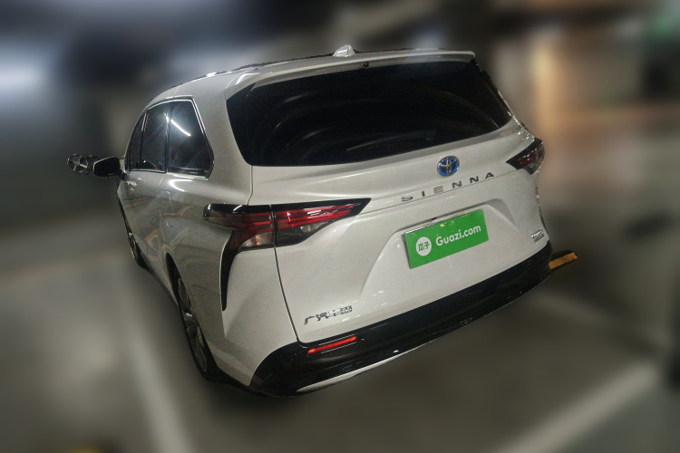 Toyota Sienna 2024 image de voiture #5
