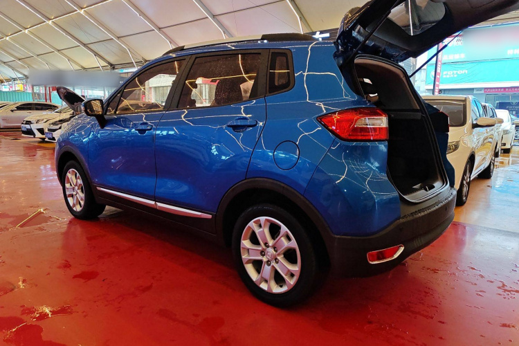 Changan CS15 EV 2017 #5 Changan CS15 EV 2017 imagen de coche #5