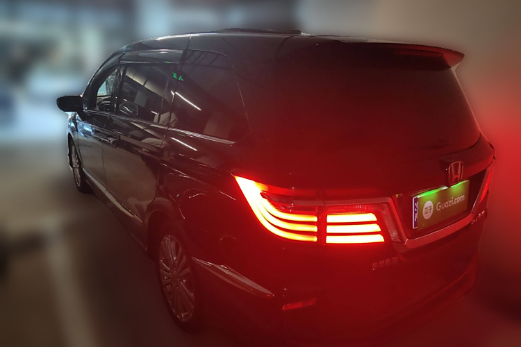 Honda Elysion 2016 imagen de coche #5