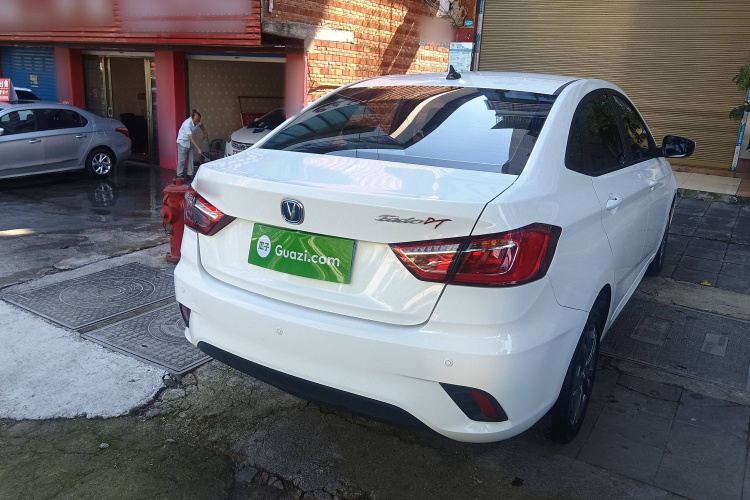 Changan Eado DT 2019 #5 Changan Eado DT 2019 car image #5