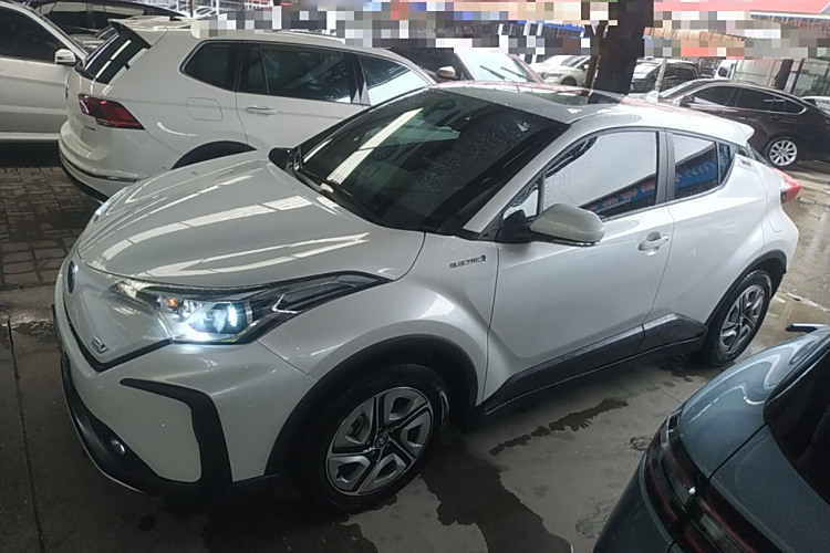 Toyota Izoa E 2022 #5 Toyota Izoa E 2022 imagen de coche #5