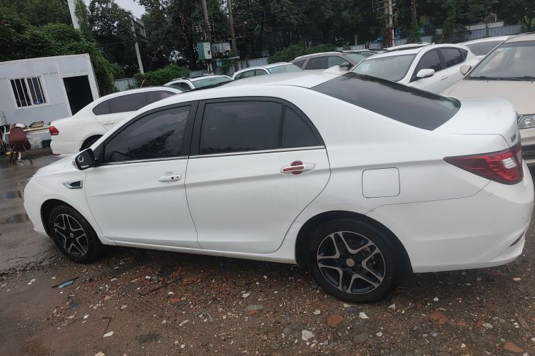 BYD G5 2017 #5 BYD G5 2017 car image #5