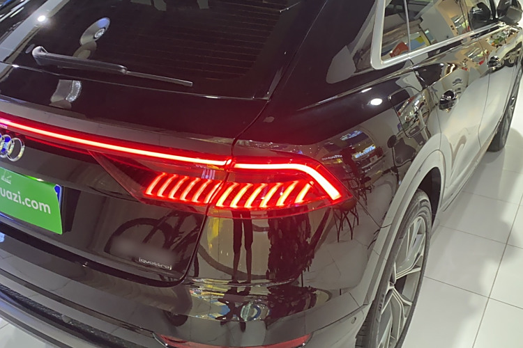 Audi Q8 2020 изображение автомобиля #5