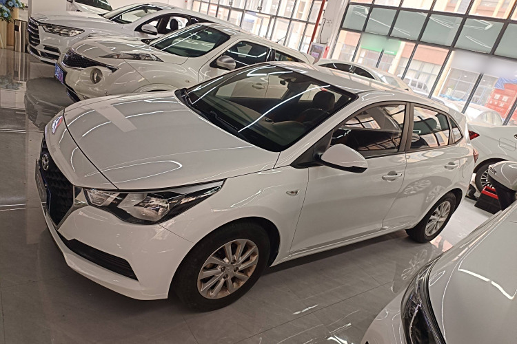 Hyundai Verna RV 2017 #5 Hyundai Verna RV 2017 immagine di auto #5