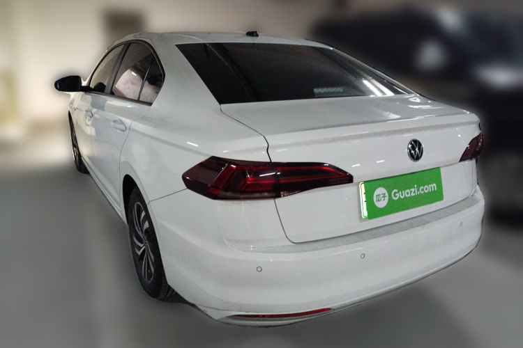 Volkswagen Bora Pure Electric 2021 صورة سيارة #5