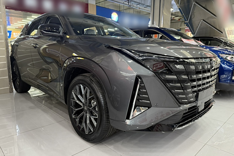 Changan UNI-Z 2025 #5 Changan UNI-Z 2025 immagine di auto #5