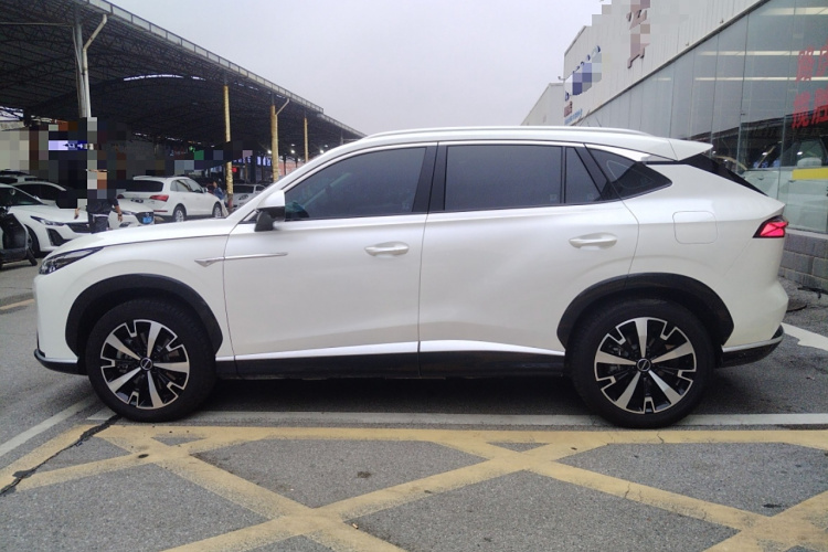 Roewe D5X DMH 2024 image de voiture #5
