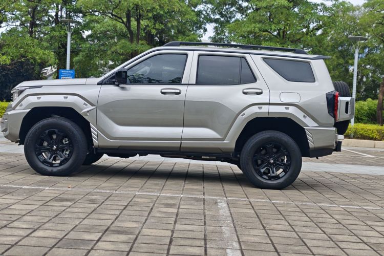 Tank 400 2025 car image #5