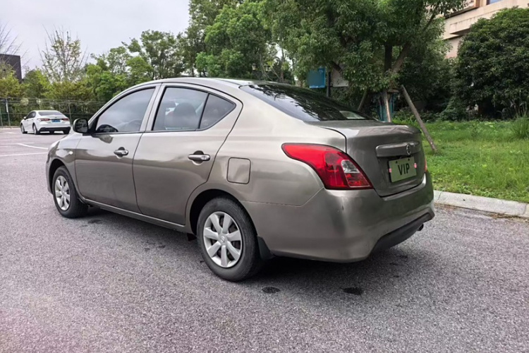 Nissan Sunny 2017 car image #5