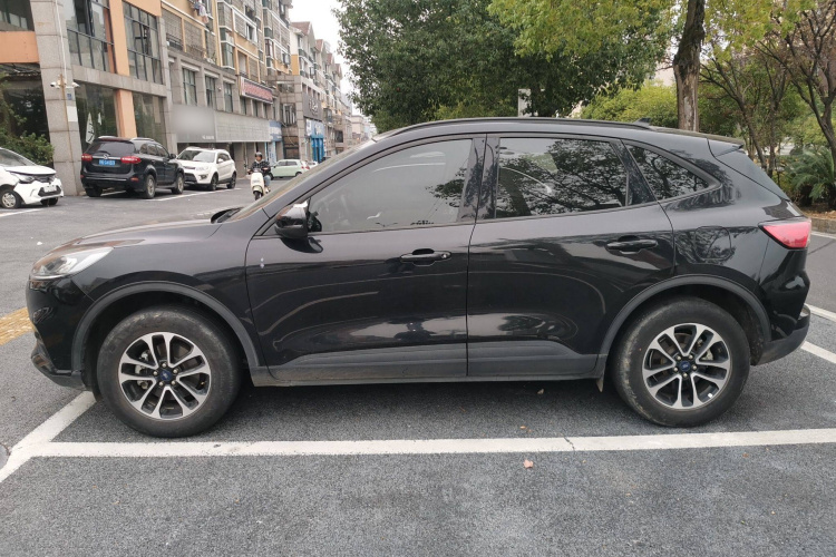 Ford Escape 2021 immagine di auto #5