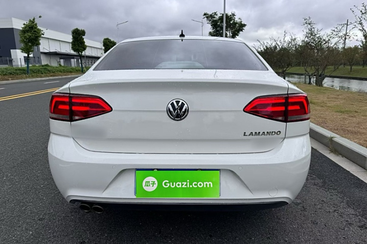 Volkswagen Lamando 2017 immagine di auto #5