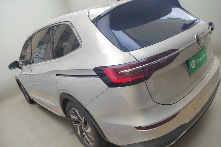 Volkswagen Viloran 2020 car image #5