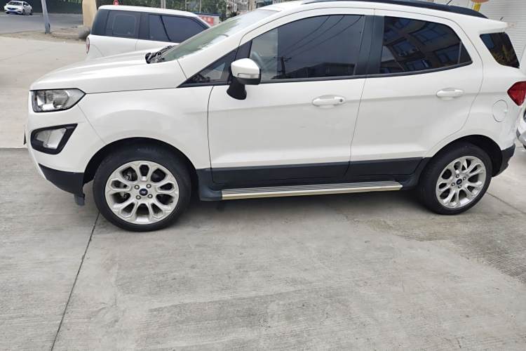 Ford EcoSport 2018 image de voiture #5