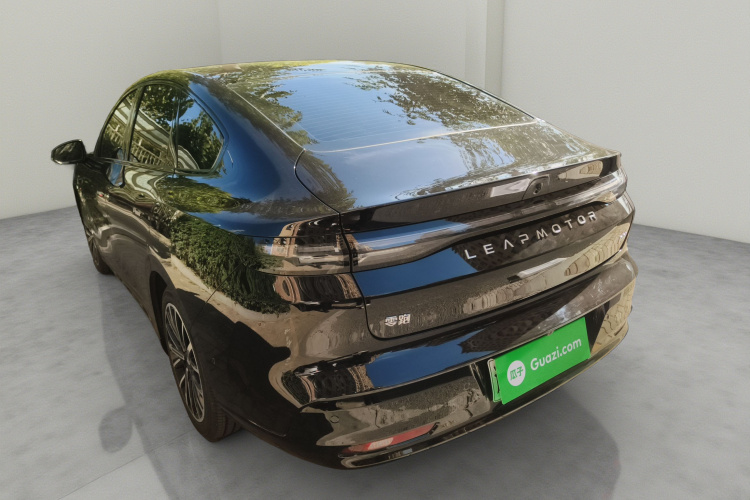 零跑汽车 零跑B01 2025 汽车图片 #5