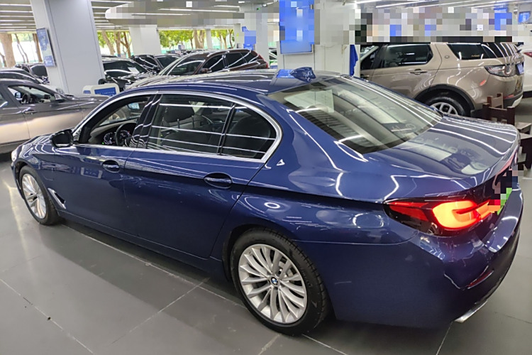 BMW M5 New Energy 2021 car image #5