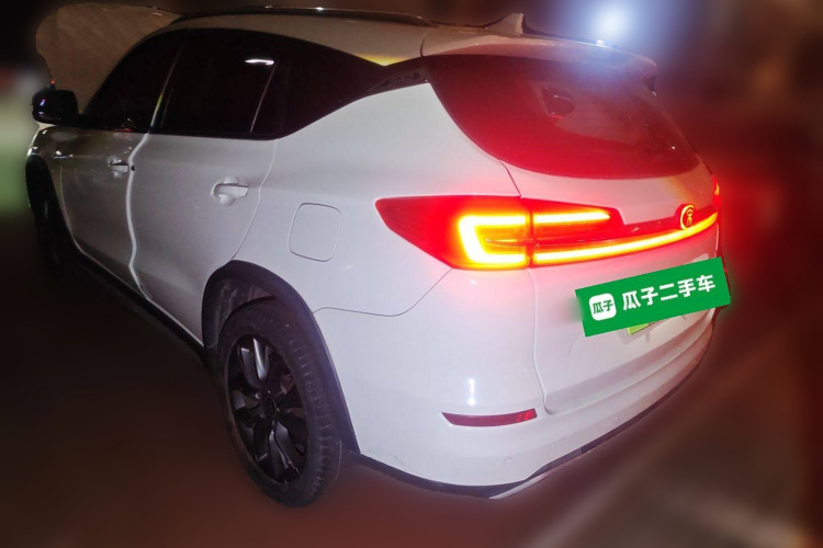 BYD Song New Energy 2018 #5 BYD Song New Energy 2018 car image #5