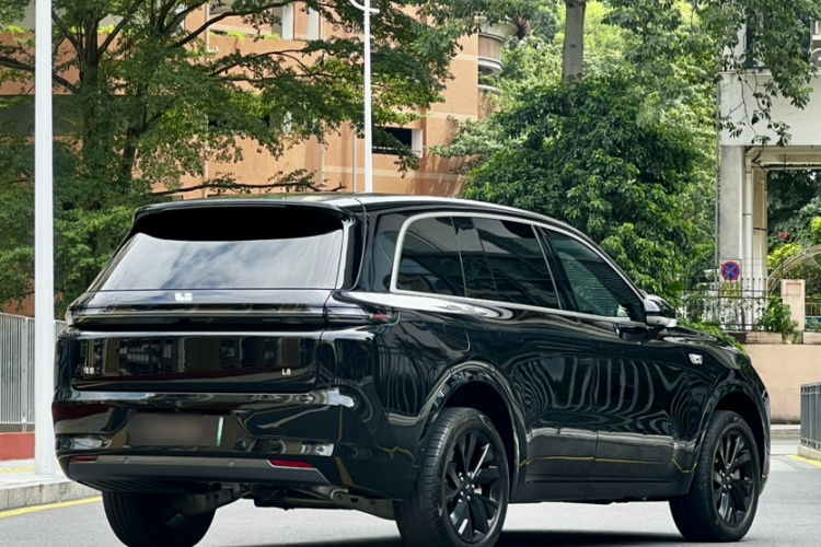 Li L8 2022 изображение автомобиля #5