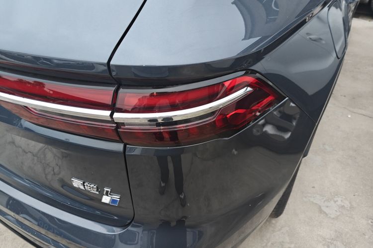 GEELY Monjaro MHEV 2025 car image #5